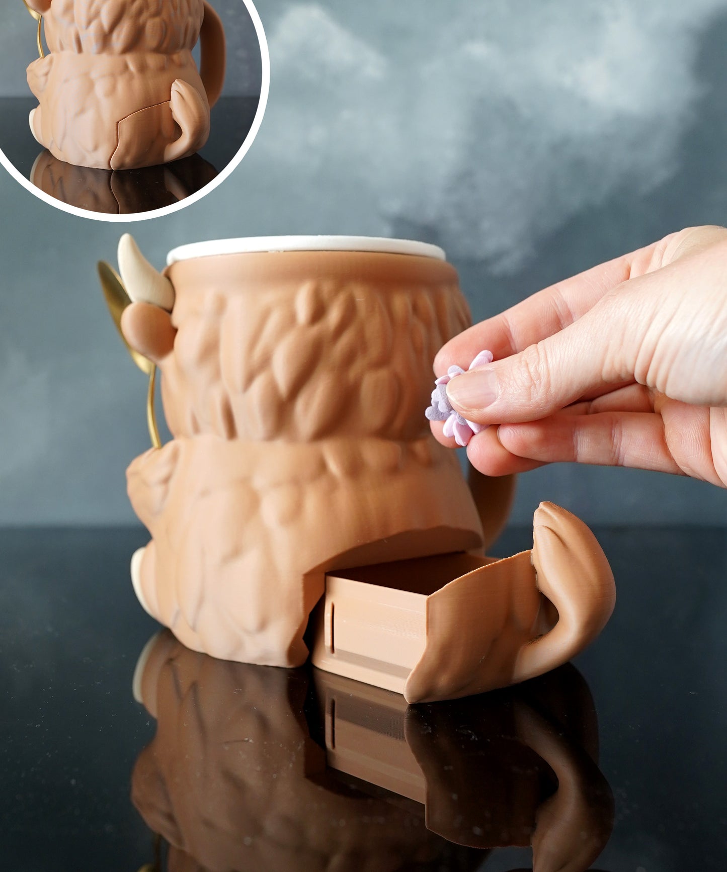 Milka Ice Cream Pint Holder the Highland Cow with Spoon Slots